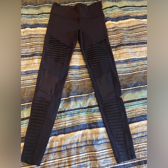 Alo Moto Leggings - Picture 1 of 3